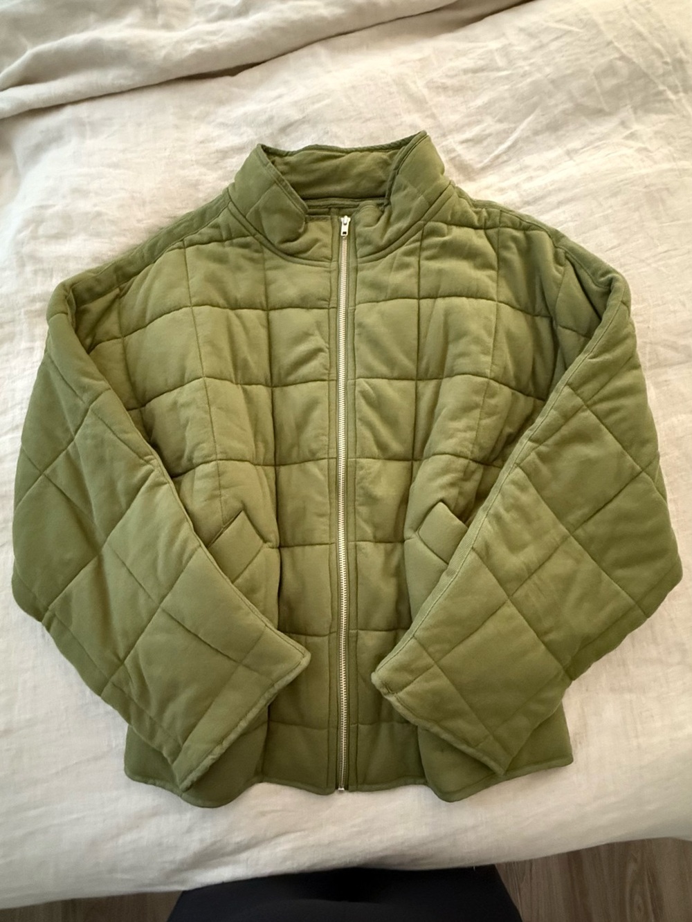 Womens Quince Quilted Puffer Jacket in Olive Green